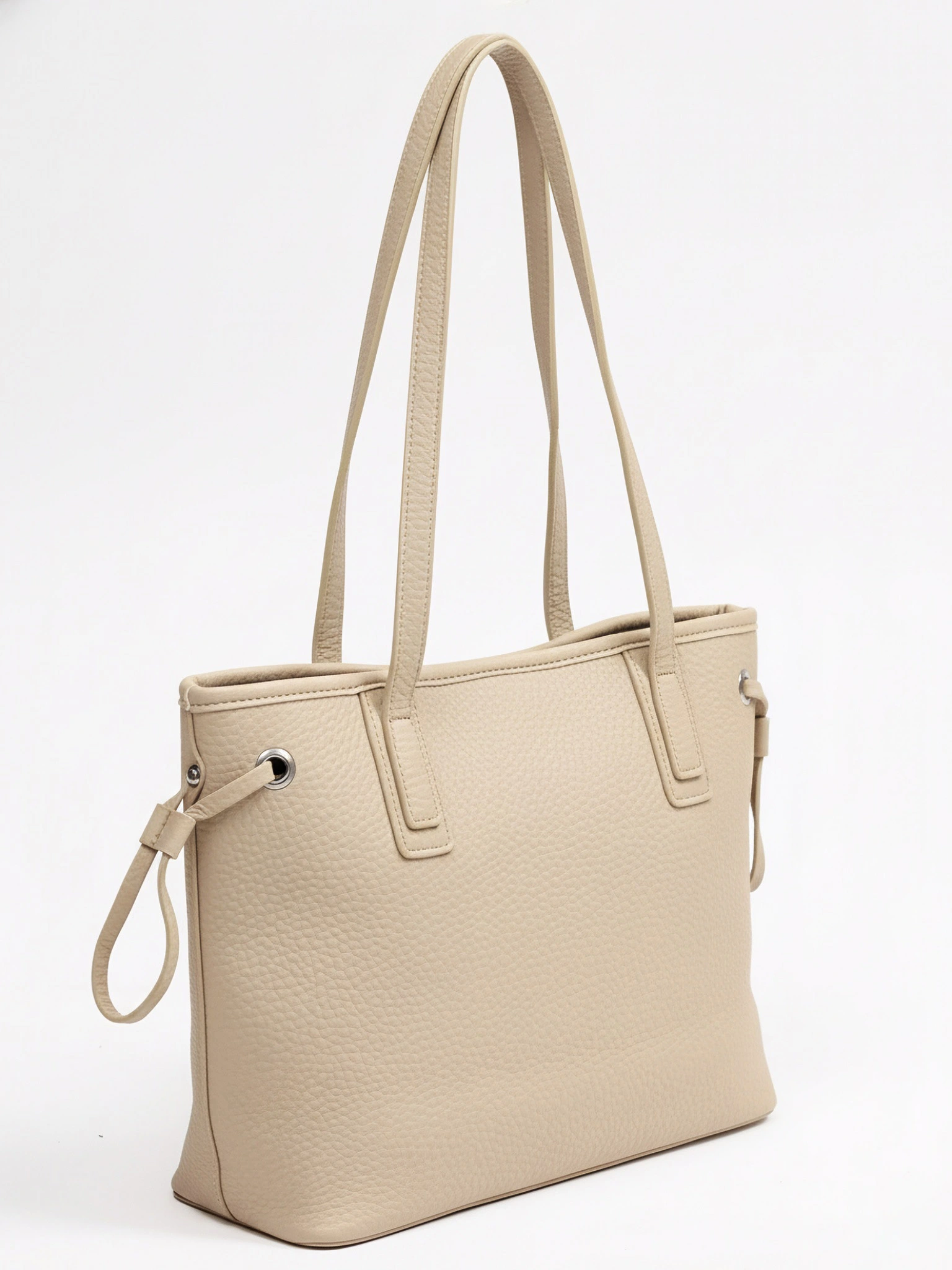 Сумка-тоут со стяжками по бокам и декоративным платком в ассортименте